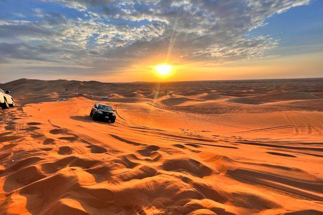 Dubai’de Macera Dolu Bir Gün: Çöl Safarisi ve En İyi Aktiviteler